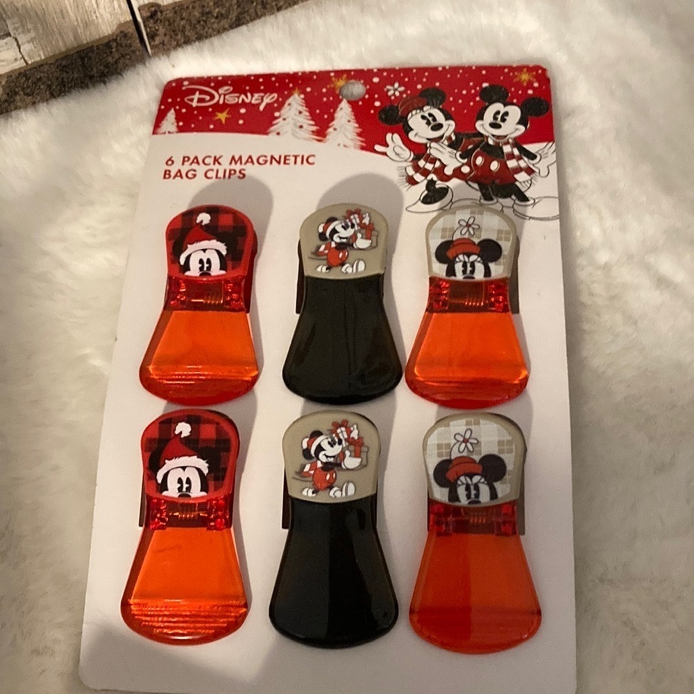 Disney Christmas Mickey and Minnie Mouse Magnetic Bag Clips